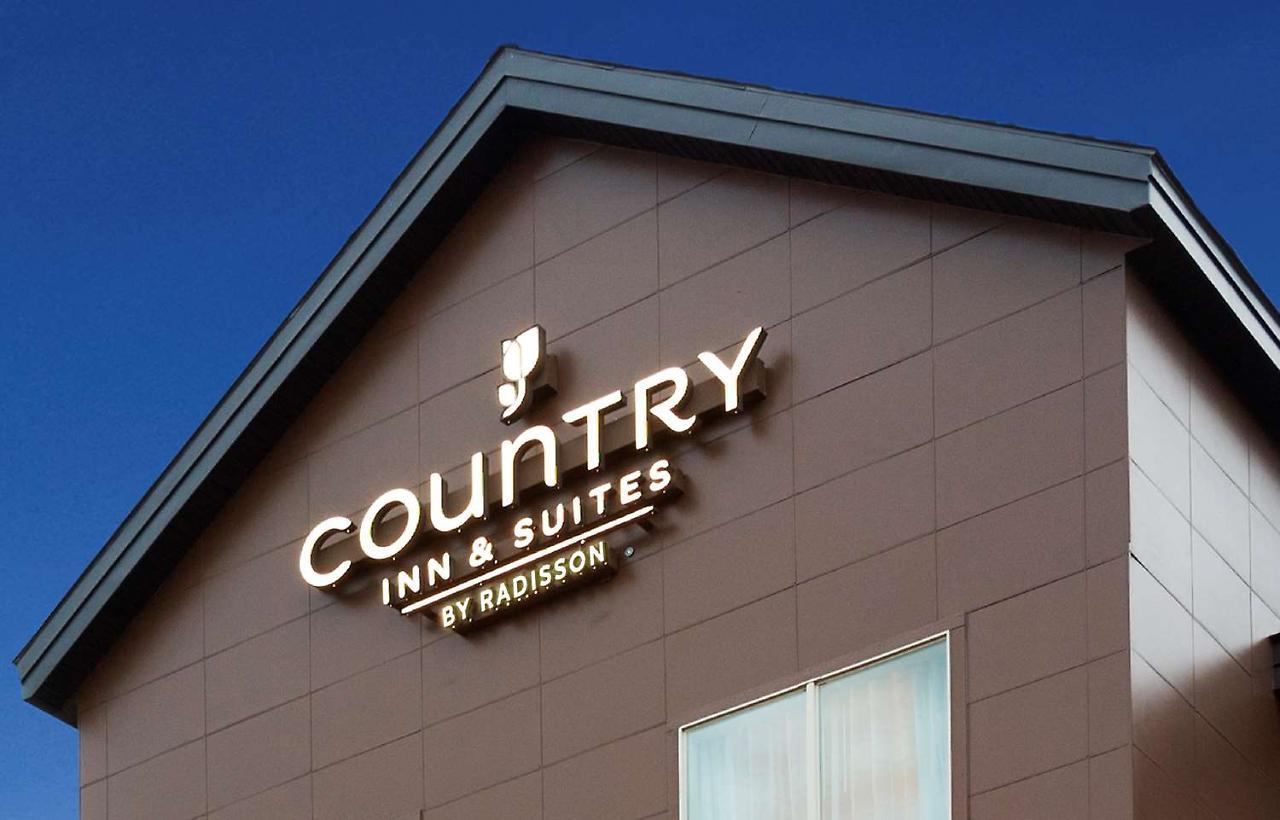 Country Inn & Suites By Radisson, Pierre, Sd Buitenkant foto